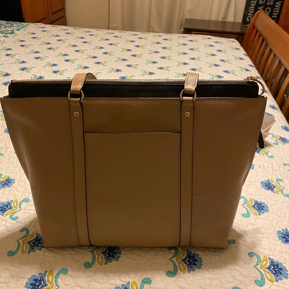 Coach Bag, genuine leather 12 x 15” - Picture 11 of 12